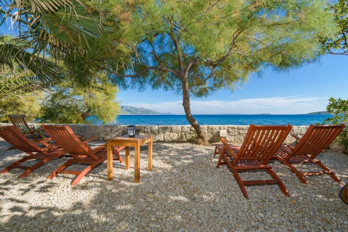 Luxury Beachfront Villa Mare With Private Pool At The Beach Orebic - Peljesac Buitenkant foto