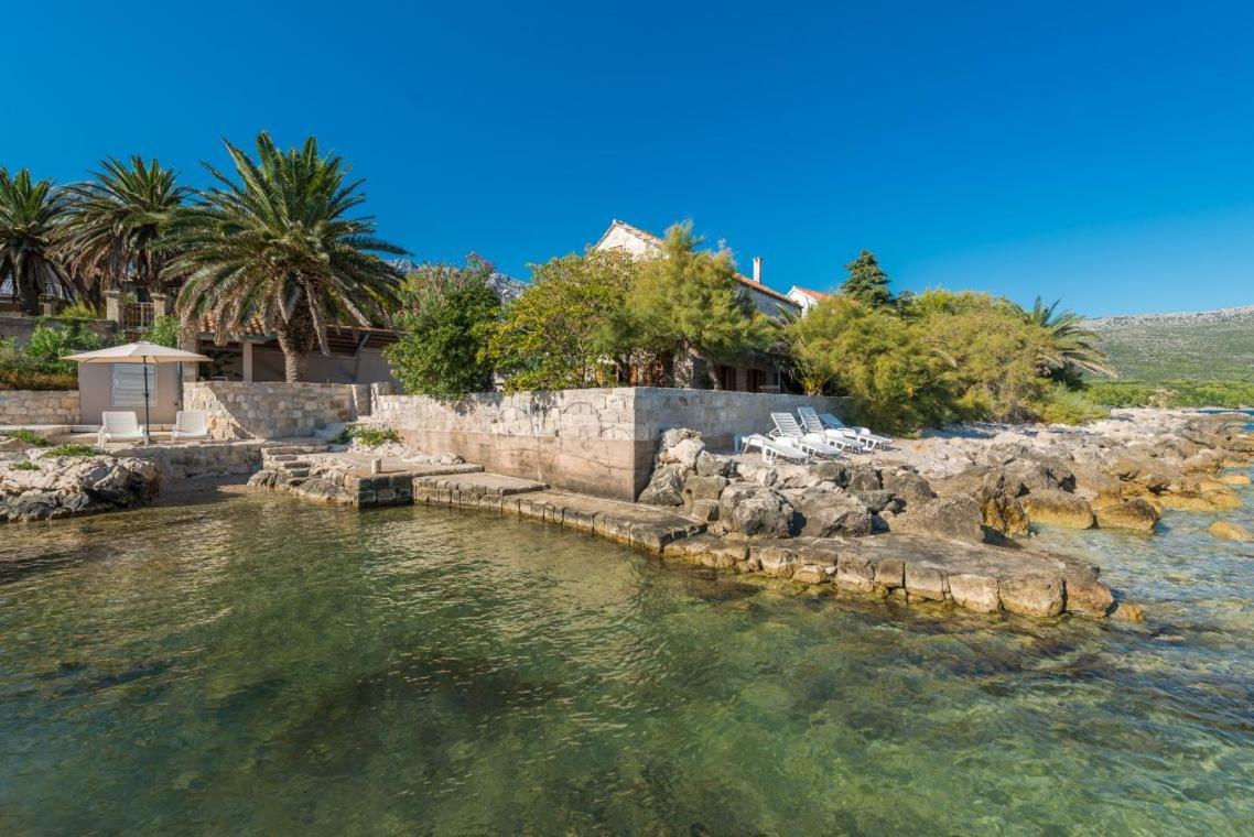 Luxury Beachfront Villa Mare With Private Pool At The Beach Orebic - Peljesac Buitenkant foto