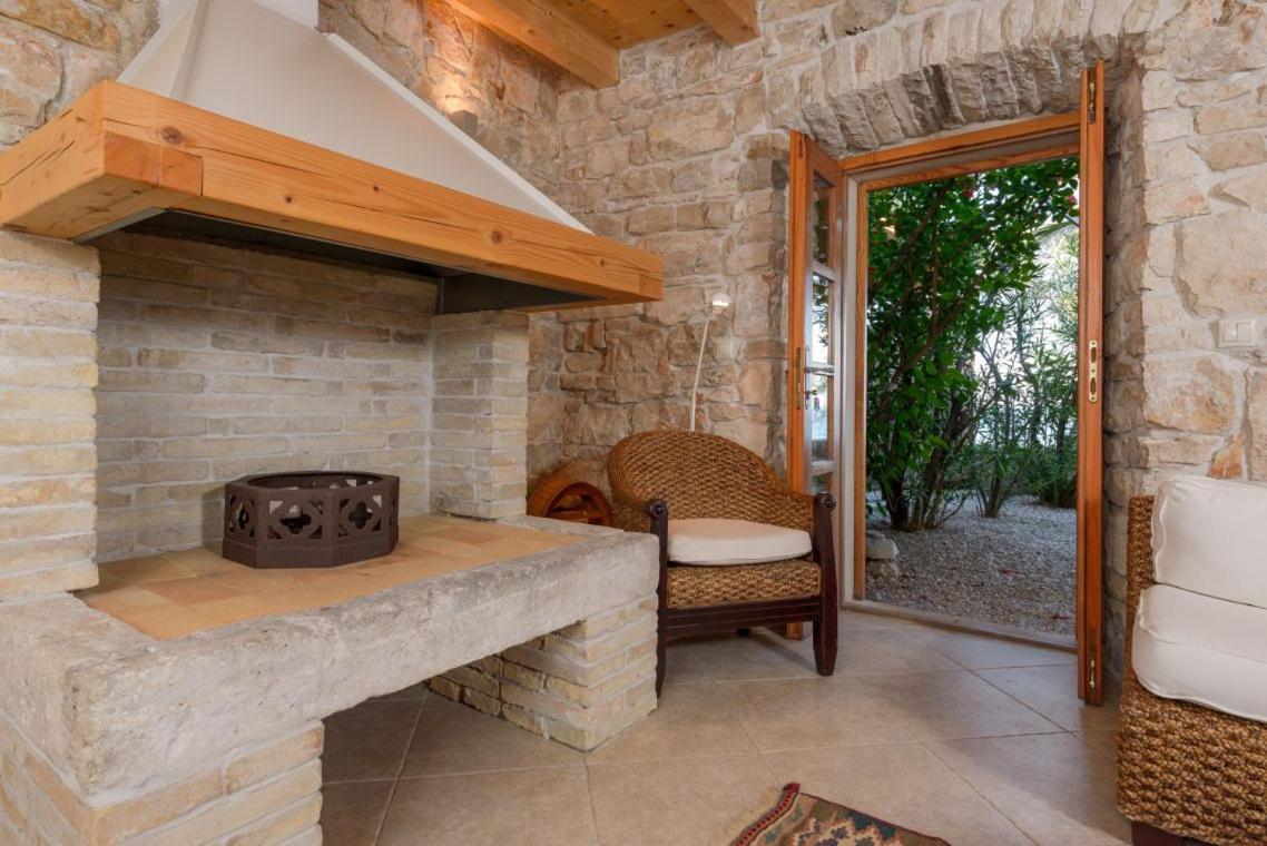 Luxury Beachfront Villa Mare With Private Pool At The Beach Orebic - Peljesac Buitenkant foto