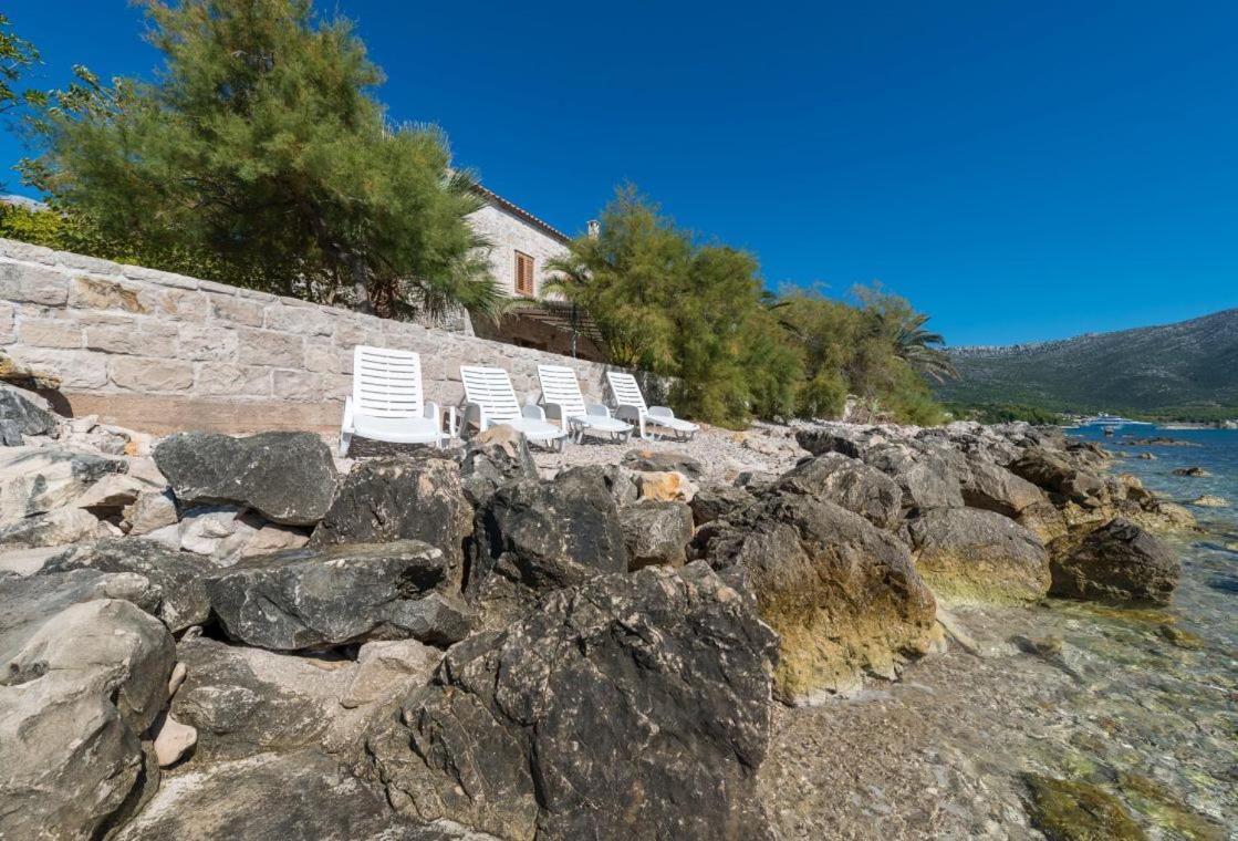 Luxury Beachfront Villa Mare With Private Pool At The Beach Orebic - Peljesac Buitenkant foto