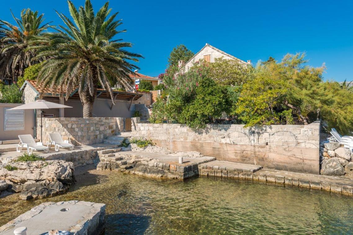 Luxury Beachfront Villa Mare With Private Pool At The Beach Orebic - Peljesac Buitenkant foto